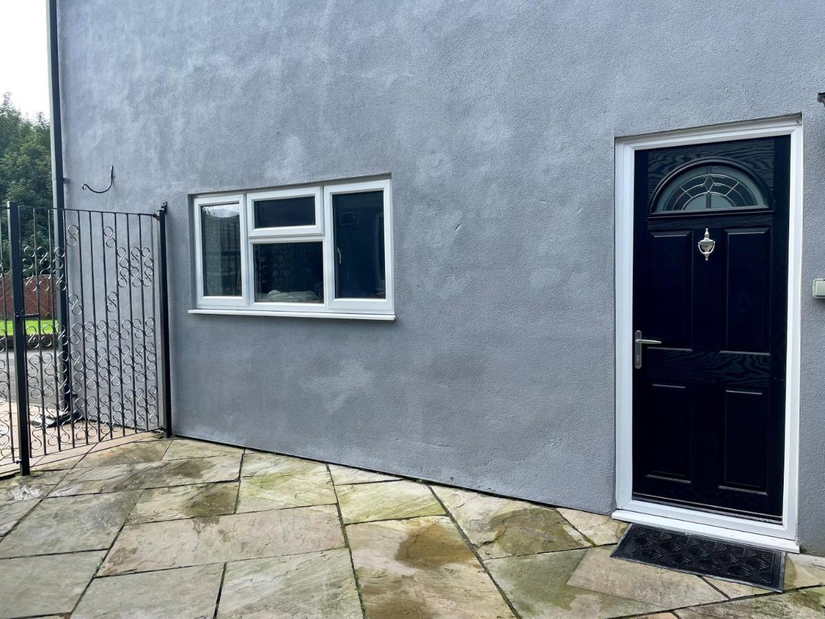 The Annex At Pantglas Farm Pontyclun Esterno foto