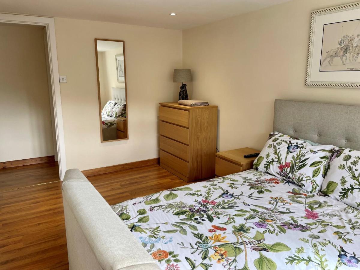 The Annex At Pantglas Farm Pontyclun Esterno foto